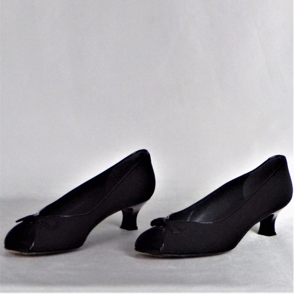 Stuart Weitzman Size 8m Black Low-Heel Open-Toe P… - image 6